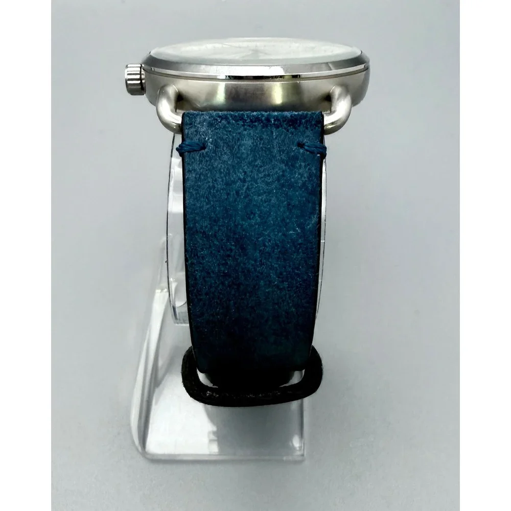 Fossil features blue 42mm
